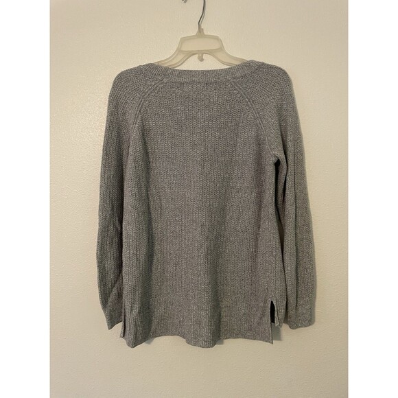 Old Navy Super Soft Sweater Heather Grey Pullover Sweater Size Medium - Picture 2 of 3